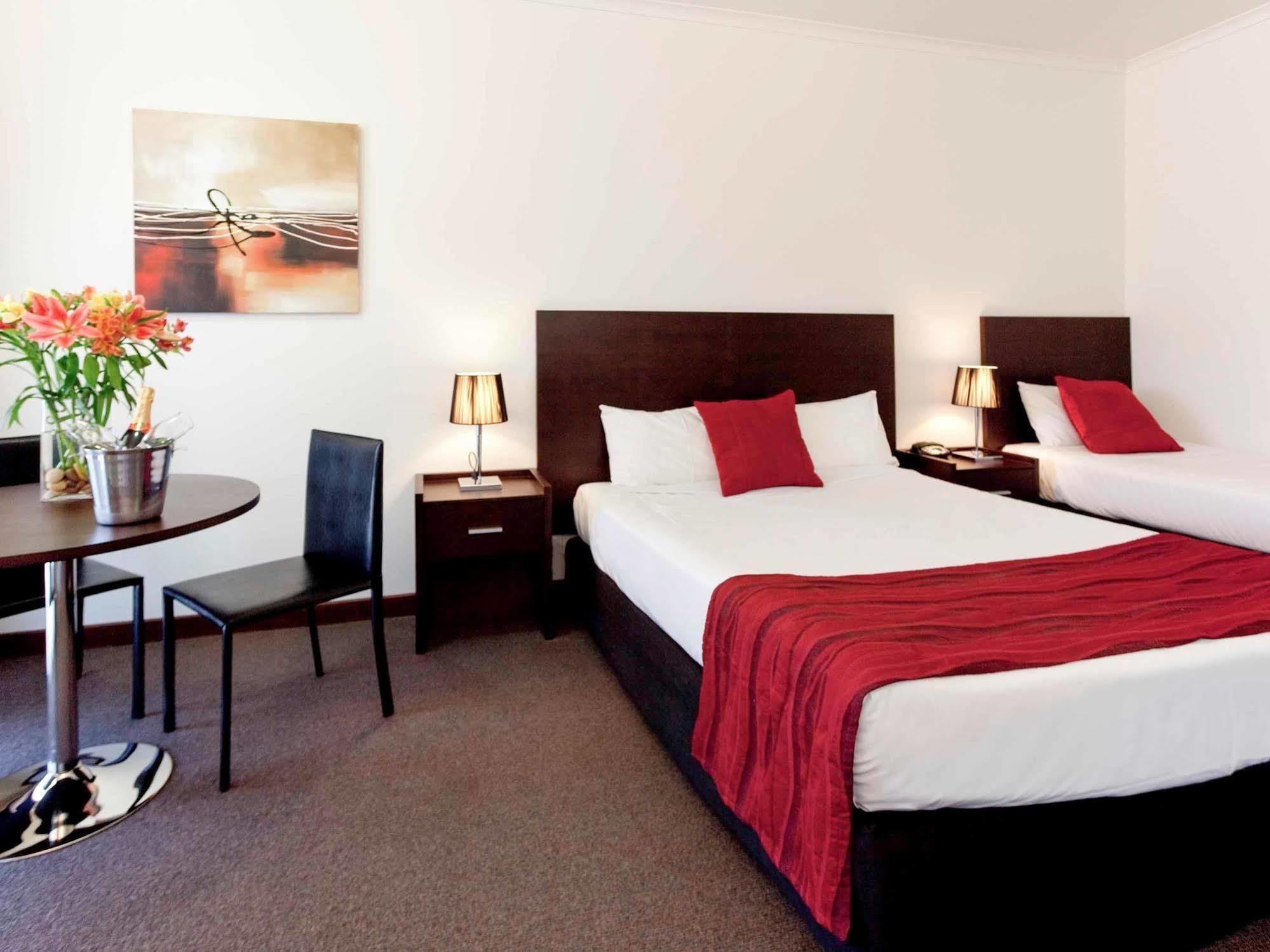 Mercure Port Of Australia Buitenkant foto