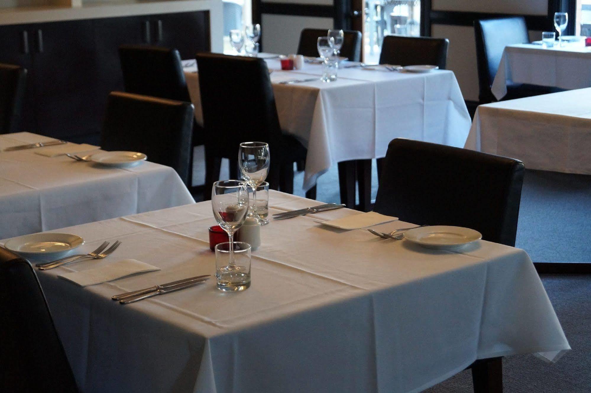 Mercure Port Of Australia Buitenkant foto
